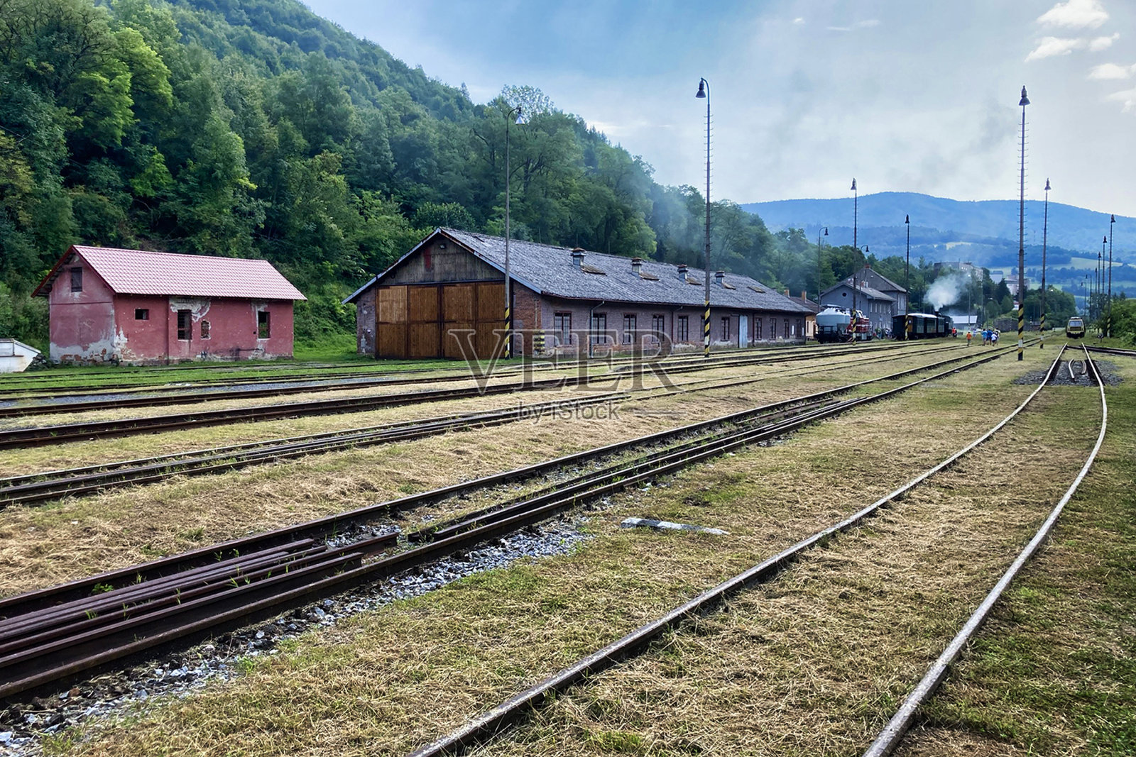 斯洛伐克蒂索维奇的一个旧火车站照片摄影图片