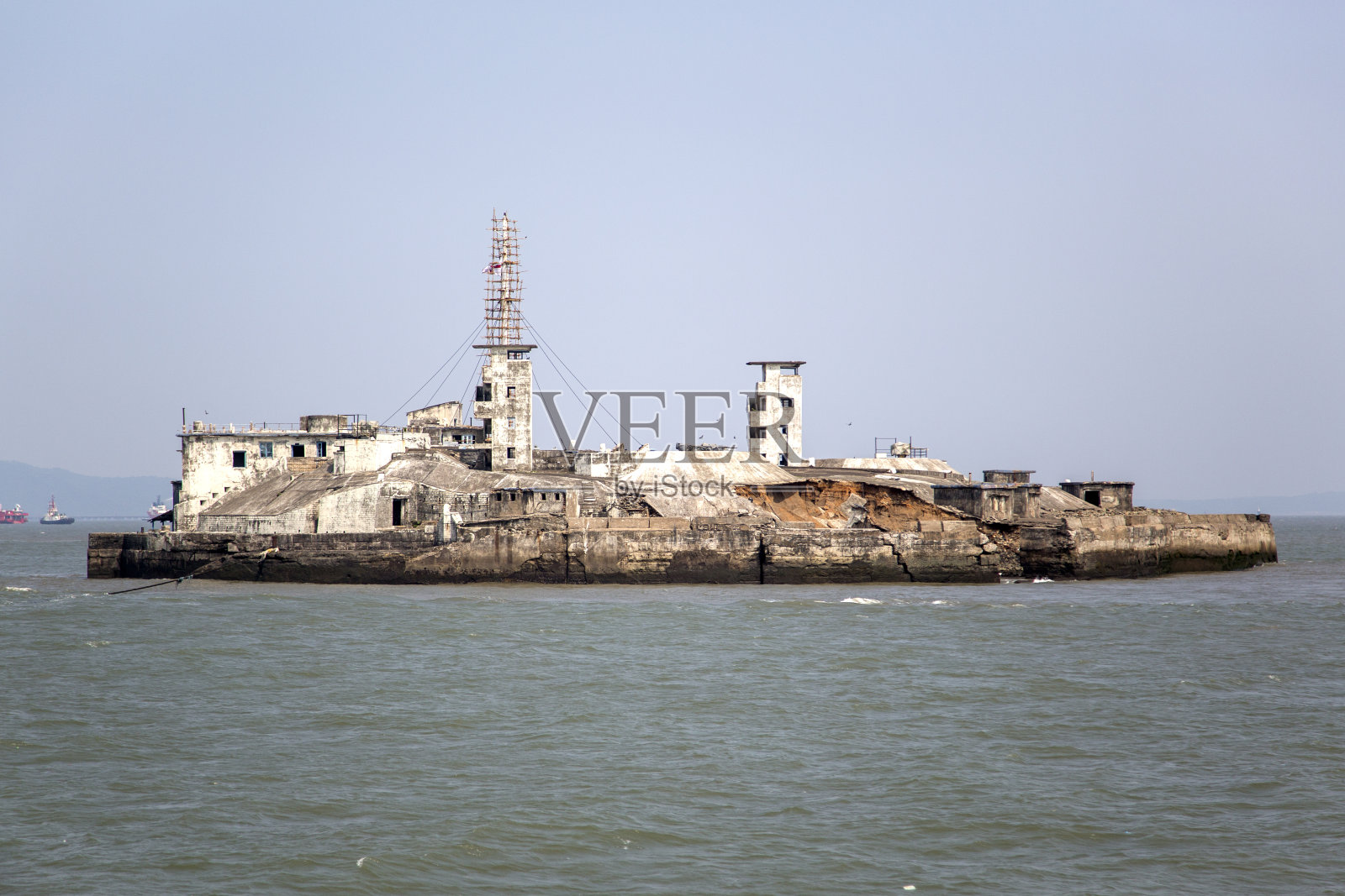 印度孟买附近的中部海岸炮台照片摄影图片