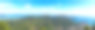 从高处俯瞰普吉岛，大海中央的绿色山丘素材图片