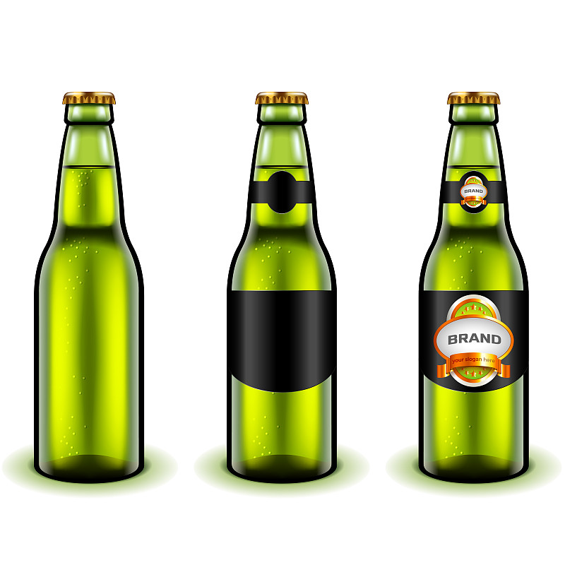 绿色啤酒瓶设计三维现实向量图片下载